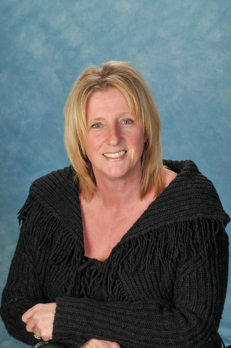 Meadow Vale Primary School STAFF & GOVERNORS